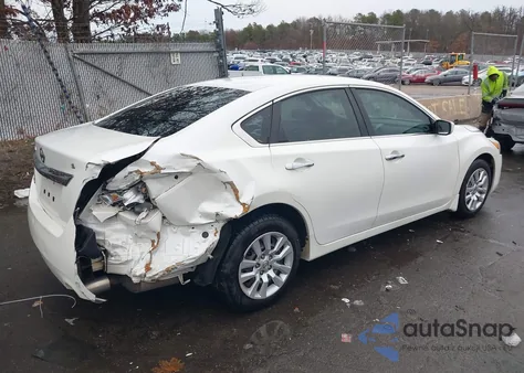 2015 Nissan Altima 2.5 S из США, поврежденный, VIN 1N4AL3APXFC439163